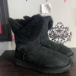Ugg women’s Bailey button boots size 7 black